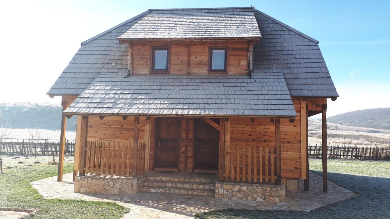 Konoba Ognjiste Bed & Breakfast Sokolac  Exterior photo
