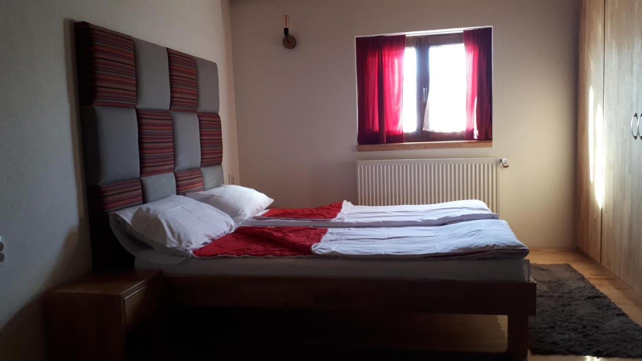 Konoba Ognjiste Bed & Breakfast Sokolac  Exterior photo