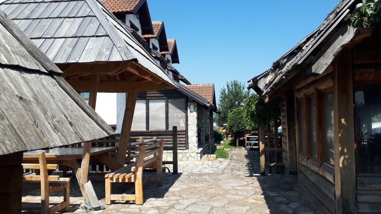 Konoba Ognjiste Bed & Breakfast Sokolac  Exterior photo